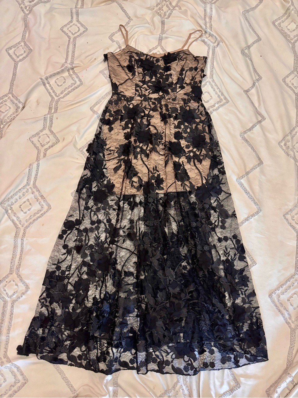 Dress The Population Black Nude 3D Floral Lace Maxi Dress Size L NWT - Picture 2 of 12
